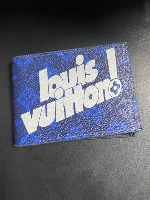 Carteira Louis Vuitton